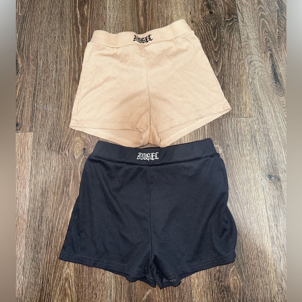 Women's Black and Tan Shorts